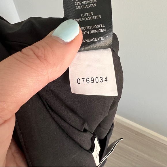 Joie black miniskirt - Picture 5 of 8